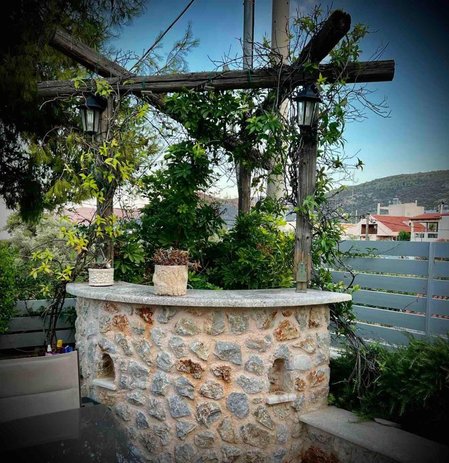 Ένας Ευχάριστος Χώρος Με Πισίνα Villa Pórto Ráfti Esterno foto